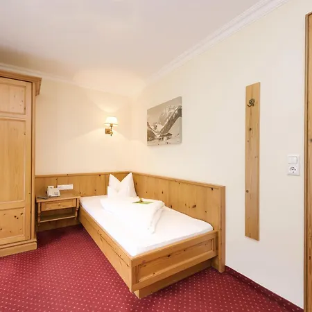 Hotel Stubaierhof 4*
