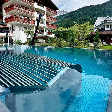 Отель Stubaierhof 4*