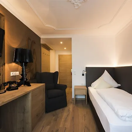 Hotell Stubaierhof 4*