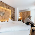 Stubaierhof Otel 4*